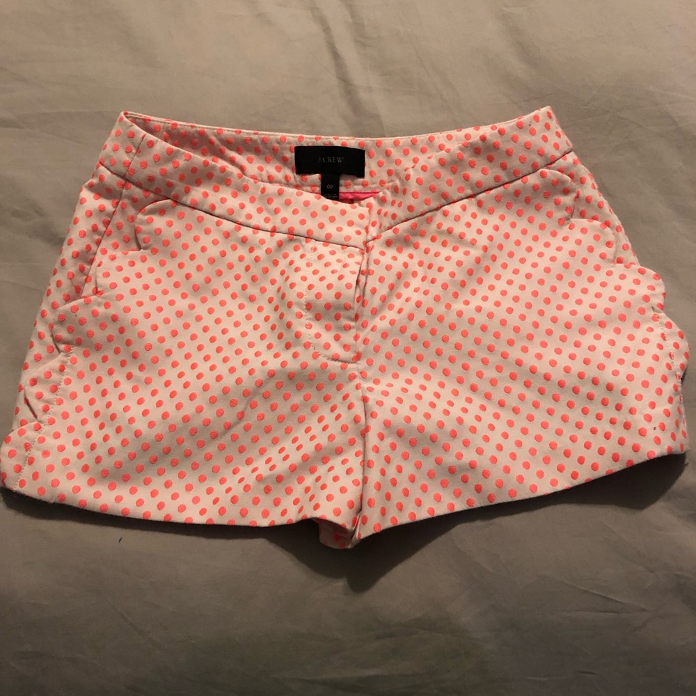 Scallop Pocket Spring Shorts